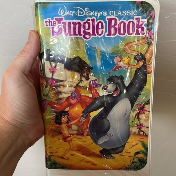 Disney Classics The Jungle Book VHS Tape Vintage Collectable. - Picture 9 of 16